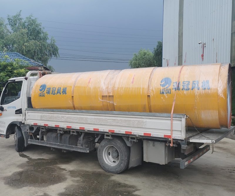 ���̰���