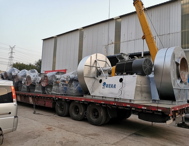 ���̰���